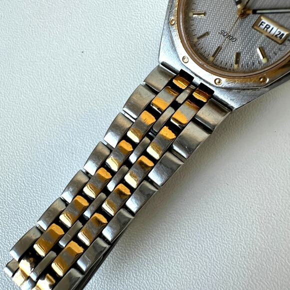 Vintage Seiko SQ100 7N83-6A30 Watch Day Date - Picture 6 of 9